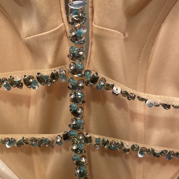 JOVANI PROM 64182 Size 0 - Picture 8 of 11